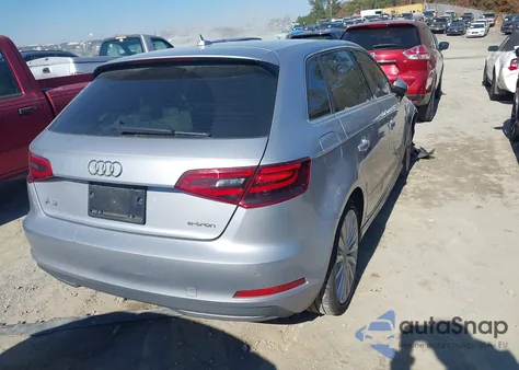 2016 Audi A3 E-Tron 1.4T Premium z USA, uszkodzony, nr VIN WAUTPBFF7GA050640